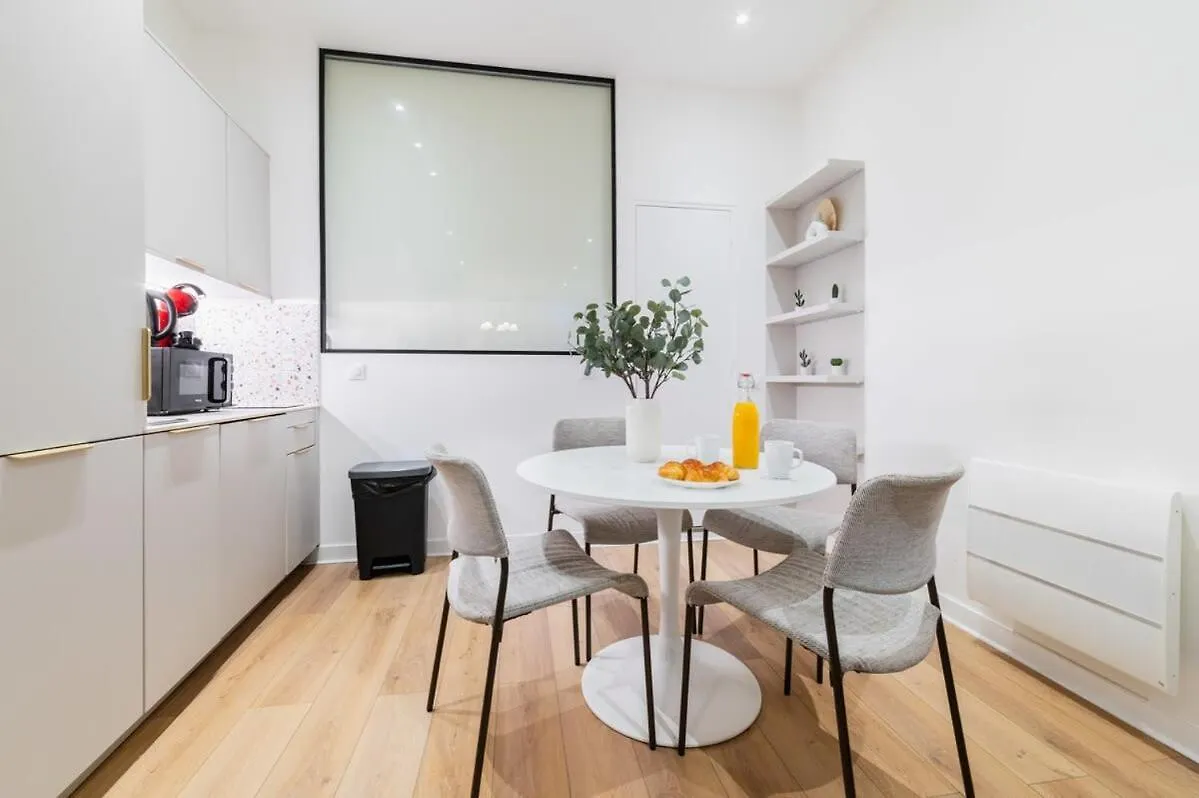 Apartment Spa Prive A Domicile - Sauna Elegance A Paris 17